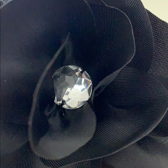 Black Floral Headband - Picture 2 of 3